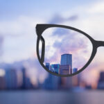 メガネを新調する際にかかる費用の目安について解説！